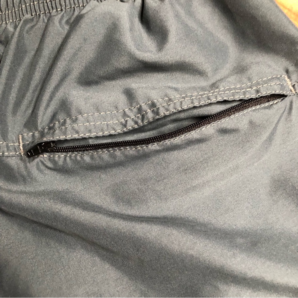 Large Gray mens Speedo swim trunks size LARGE - Picture 10 of 10